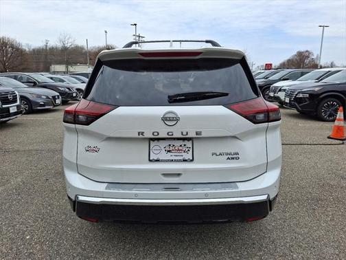 2025 Nissan Rogue Platinum