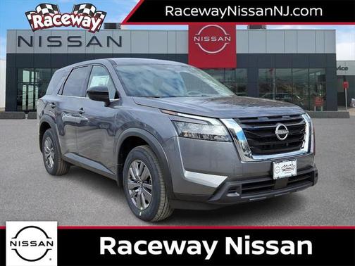 2025 Nissan Pathfinder S