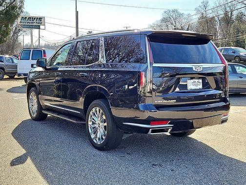 2022 Cadillac Escalade Premium Luxury
