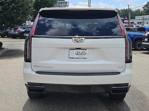 2021 Cadillac Escalade Sport
