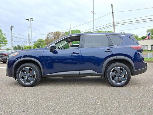 Deep Ocean Blue Pearl 2024 Nissan Rogue SV
