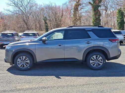 2025 Nissan Pathfinder SV 4WD