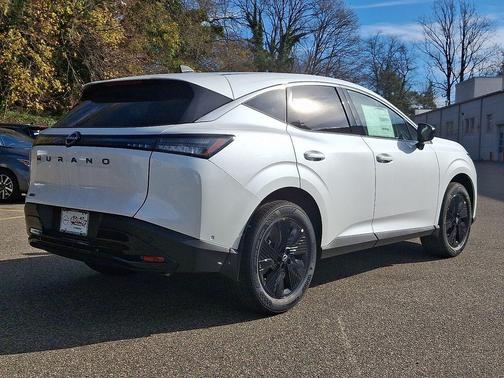 2025 Nissan Murano SV