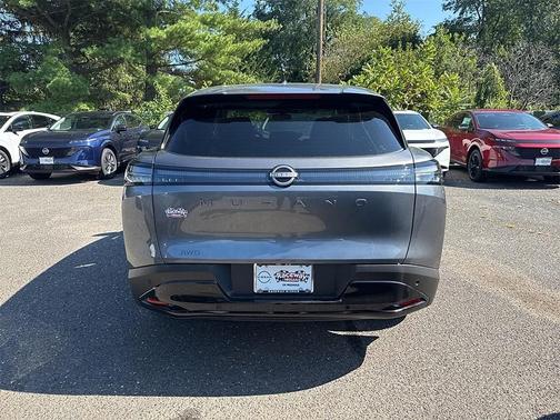 2025 Nissan Murano SV