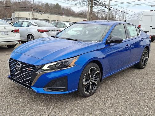 2025 Nissan Altima SR AWD