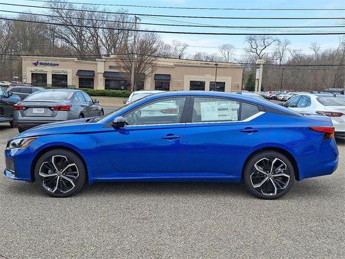 2025 Nissan Altima SR AWD