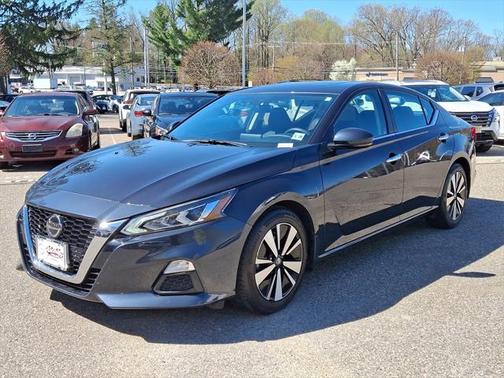 2021 Nissan Altima 2.5 SV