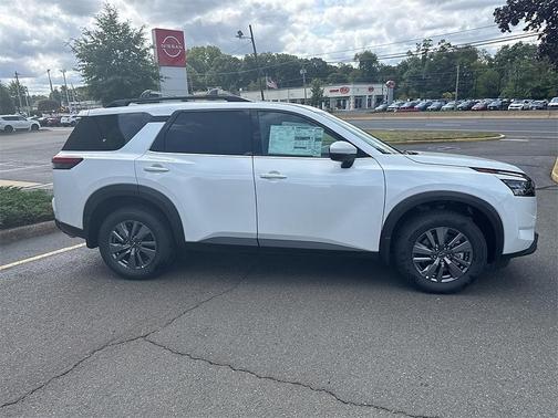 2025 Nissan Pathfinder SV 4WD