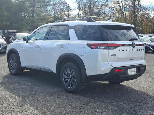 2025 Nissan Pathfinder SV 4WD