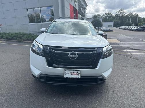 2025 Nissan Pathfinder SV 4WD