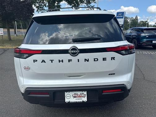 2025 Nissan Pathfinder SV 4WD