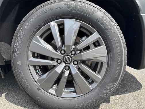 2025 Nissan Pathfinder SV 4WD