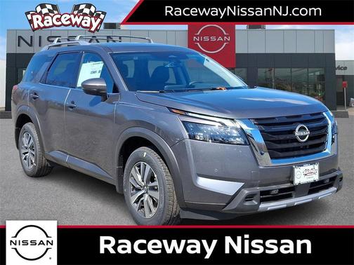 2025 Nissan Pathfinder SL 4WD