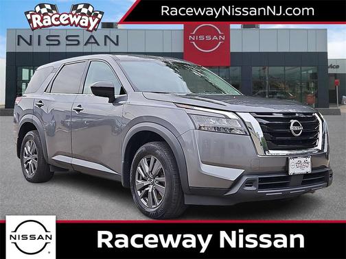 2023 Nissan Pathfinder S 4WD