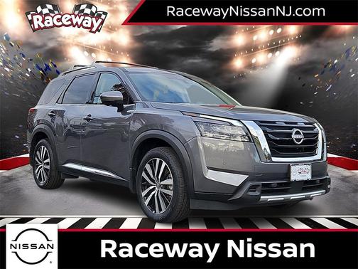 2025 Nissan Pathfinder Platinum 4WD