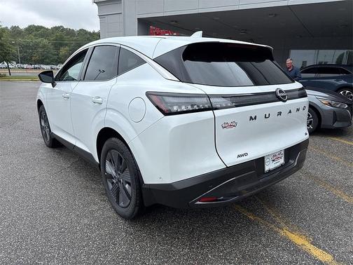 2025 Nissan Murano SL