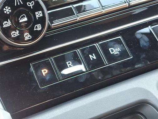 2025 Nissan Armada Platinum Reserve 4WD
