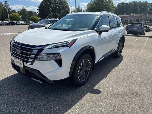 2025 Nissan Rogue Platinum
