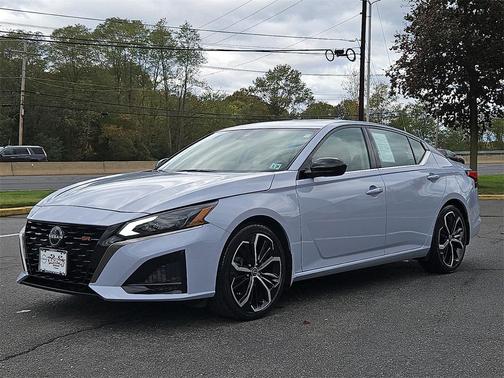 2023 Nissan Altima SR FWD