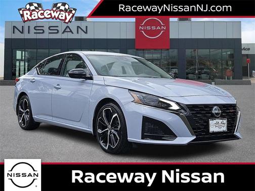 2023 Nissan Altima SR FWD