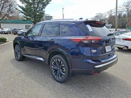 2025 Nissan Rogue Platinum