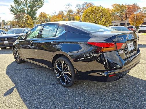 2025 Nissan Altima SR AWD