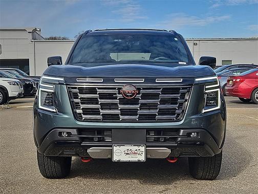 2025 Nissan Armada PRO-4X 4WD