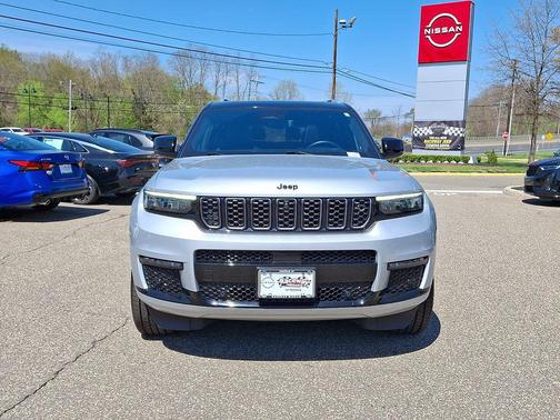 Silver Zynith 2023 Jeep Grand Cherokee L Summit Reserve
