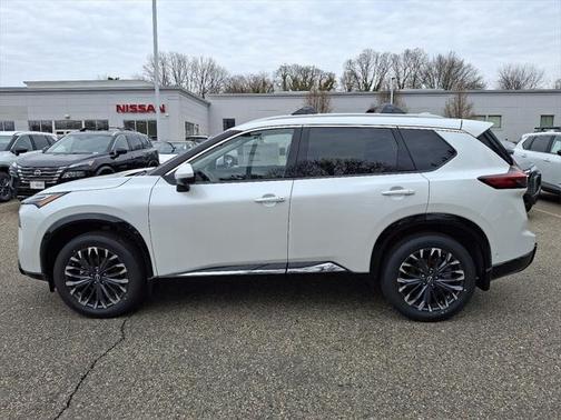 2025 Nissan Rogue Platinum