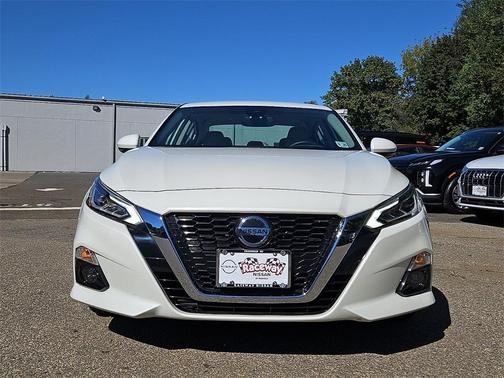 2020 Nissan Altima 2.5 SV