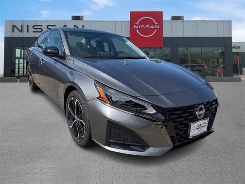 2025 Nissan Altima SR FWD
