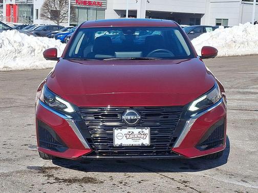 2024 Nissan Altima 2.5 SL