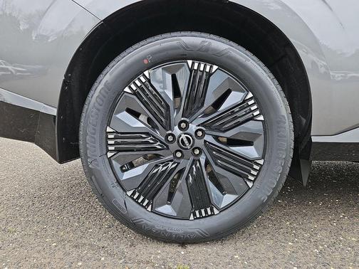 Gun Metallic 2026 Nissan Murano Platinum