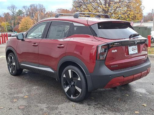 2026 Nissan Kicks SR