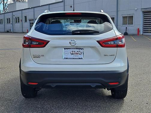 2021 Nissan Rogue Sport SL