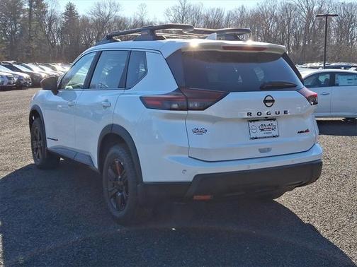 2025 Nissan Rogue Rock Creek
