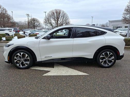 2021 Ford Mustang Mach-E Premium