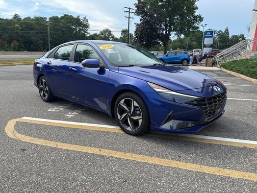 2023 Hyundai ELANTRA Limited