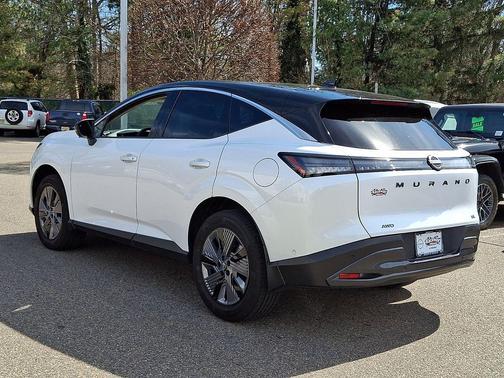 2025 Nissan Murano SL