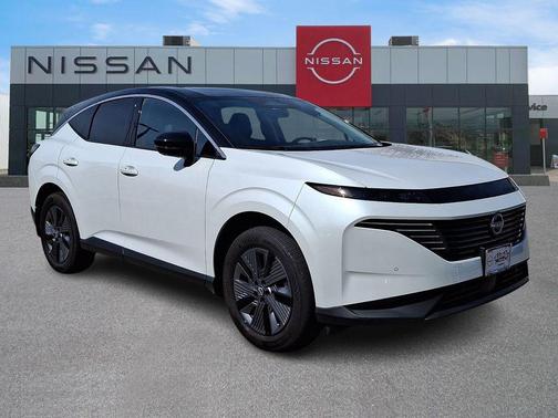 Everest White Pearl Tricoat/Super Black 2025 Nissan Murano SL