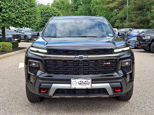 Mosaic Black Metallic 2024 Chevrolet Traverse AWD Z71