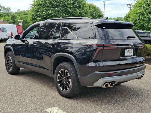 Mosaic Black Metallic 2024 Chevrolet Traverse AWD Z71