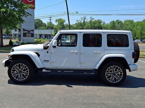 Bright White Clearcoat 2024 Jeep Wrangler 4xe High Altitude