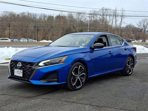 2025 Nissan Altima SR FWD