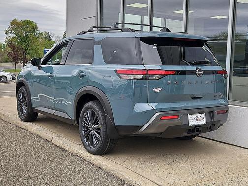 Baltic Teal 2026 Nissan Pathfinder SL