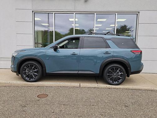 Baltic Teal 2026 Nissan Pathfinder SL