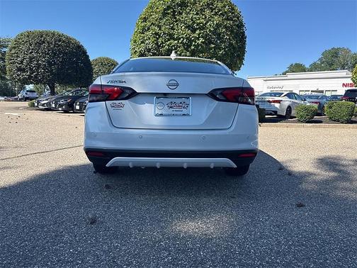 2025 Nissan Versa 1.6 SV