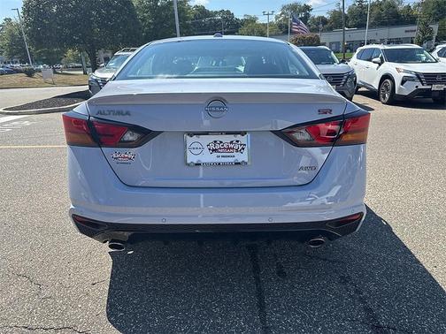 2025 Nissan Altima SR AWD