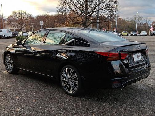 2025 Nissan Altima 2.5 SL