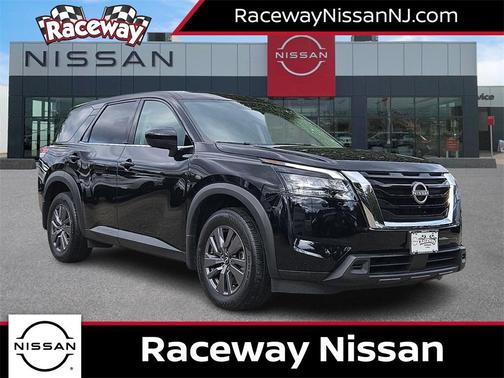 2024 Nissan Pathfinder S 4WD